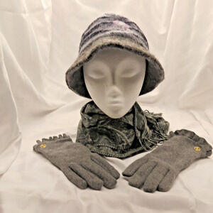 Adrienne Vittadini Wool Hat Gloves & Fraas Cashmink Scarf Gray 3pc Winter Set